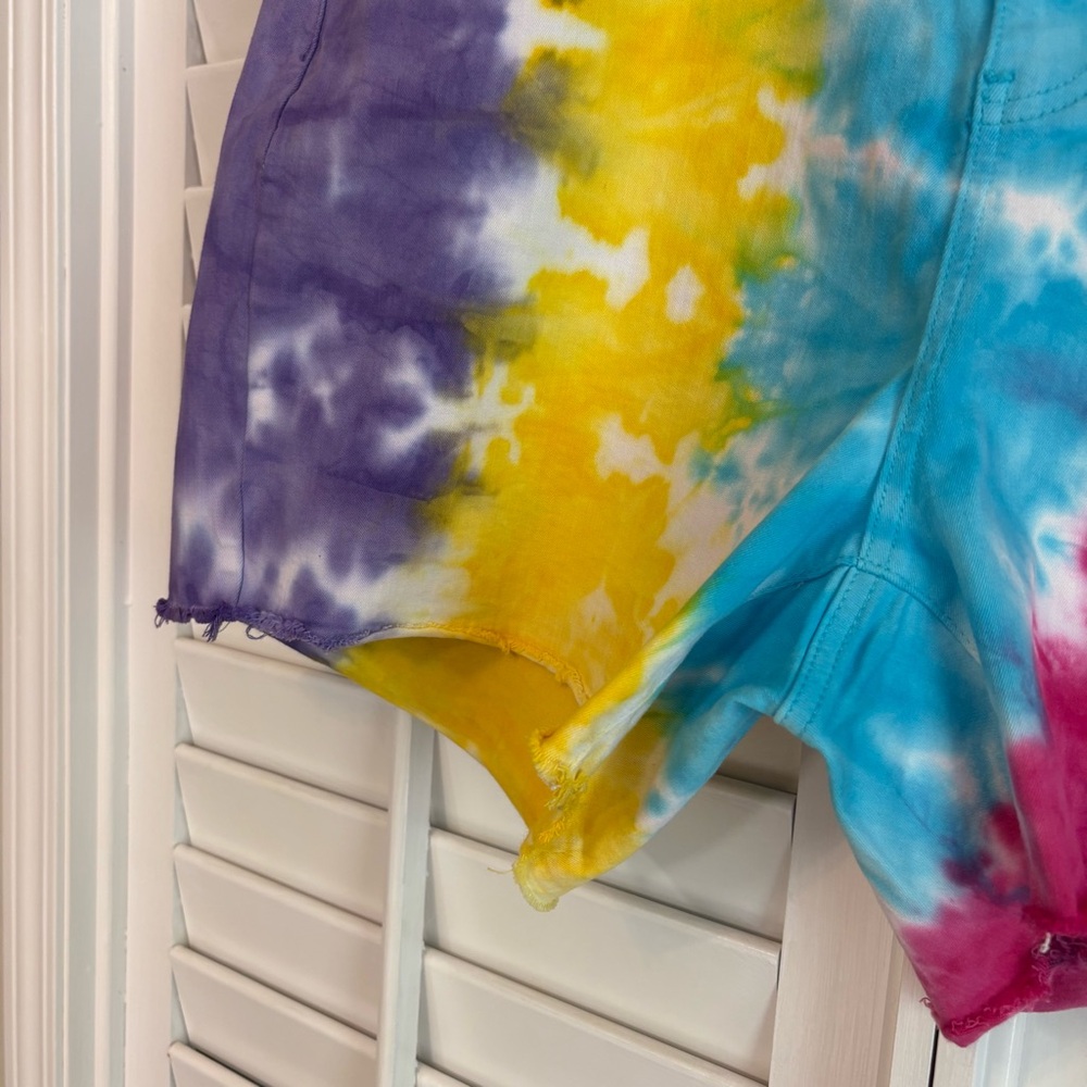 Judy Blue High‎ Waist Tie Dye Denim Shorts Size 3X - Picture 5 of 10